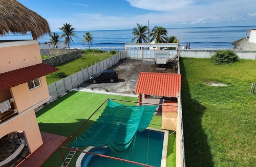 Iztapa Ski Chalet | "Villa Patty" Iztapa, Monterrico - 4 bedrooms, 4 bathrooms, 20 guests.