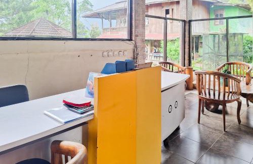 Pamijahan Hotel | Villa Paul Pamijahan RedPartner
