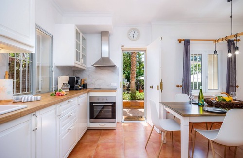 Les Meravelles House | Villa Pedro for 6 persons - Villa Pedro near the beach quiet central