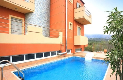 Kastelli Villa | Villa Peki, 2 storey, spacious with modern amenities