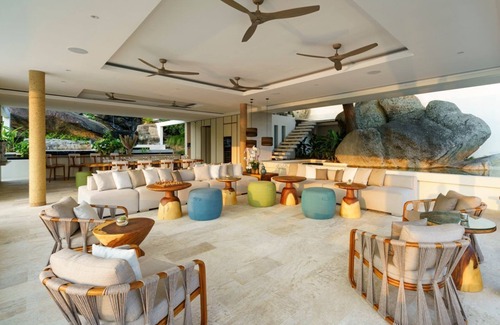 Choeng Mon Villa | Villa Pensri - Seven Bedroom Villa, Sleeps 14