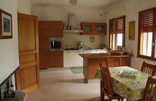 Francavilla al Mare Villa | Villa Peppe villa with garden near the beach pescara