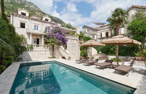 Perast Villa | Villa Perastian Thriton