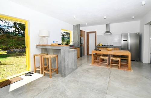 Coromandel Villa | Villa perfect for 2- 6 people, 5 minutes from Graviers beach