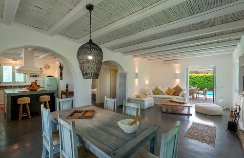 Tingaki Villa | Villa Perla Blanca