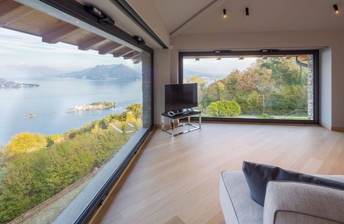 Carciano Villa | Villa Petra, luxury in Stresa. Stunning view