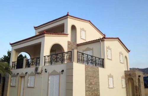 Agii Apostoli House | Villa Petries Relaxed Holidays