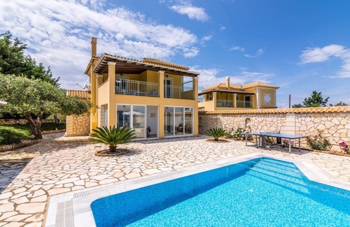 Agios Stefanos Avliotes Villa | Villa Petrosa by Villa Plus