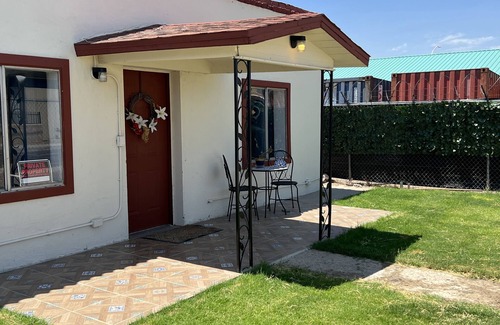 Las Cruces House | Villa Petunia - an eclectic home near Las Cruces' heart - Long Term available.