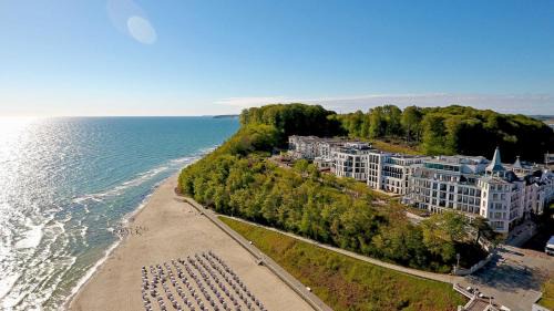 Sellin Villa | Villa Philine - Penthouse 28 mit Panoramablick, Pool, SPA & Kamin