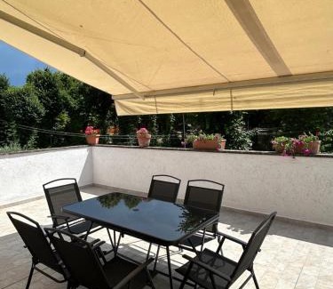 Guzman Apartment | Villa Pia
