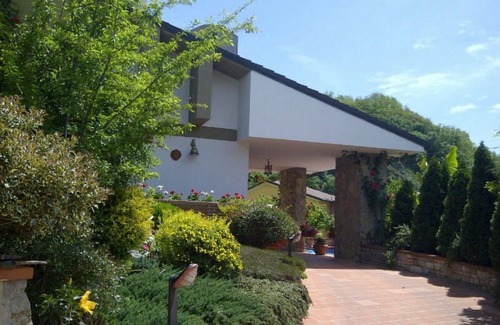 Piazza al Serchio Villa | Villa Piazza, private solar heated pool, walk to all facilities! WIFI