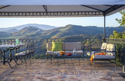 Urbania Villa | Villa Piero della Francesca Marcheholiday with private pool