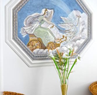 Arienzo House | Villa Pietra Santa