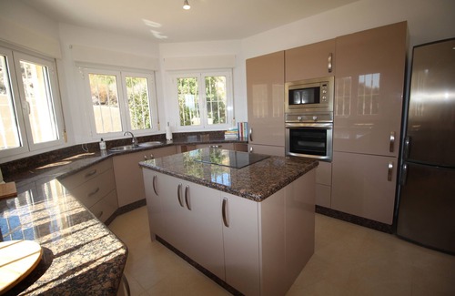 Bedar Villa | Villa Pikorua is a luxurious private home set in the mountains near to Mojacar.