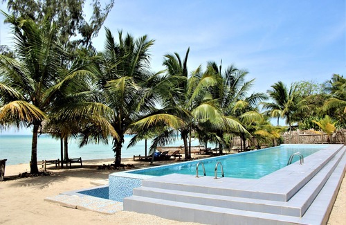 Fukuchani Apartment | Villa Pili - 6 Bedrooms & 6 Bathrooms Oceanview