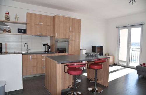 Tisno Apartment | Villa Pina TOP*Apartment Nicos at the see 2-4 persons