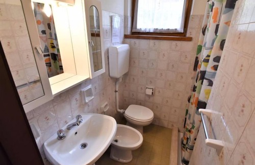 Vesta House | Villa Pineta by Interhome