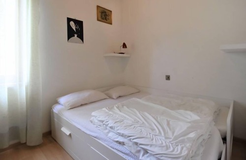 Vesta House | Villa Pineta by Interhome