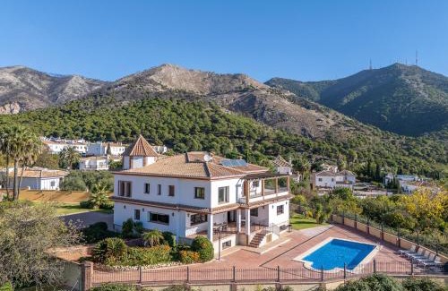 Mijas Villa | Villa piscina privada, vistas al mar y montaña