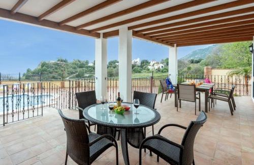 Mijas Villa | Villa piscina privada, vistas al mar y montaña