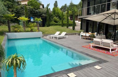Chaponost Villa | VILLA piscine à proximité de Lyon