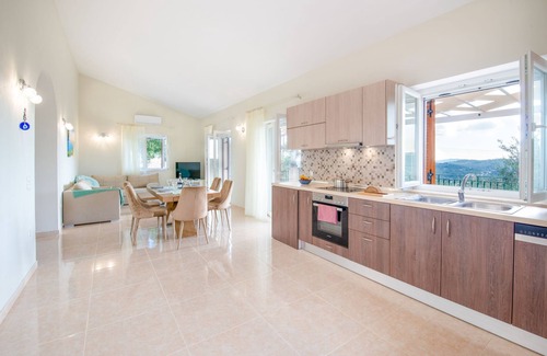Ieromonachos Villa | Villa Plagia: Luxury, Views, sunny terraces, sleeps 5