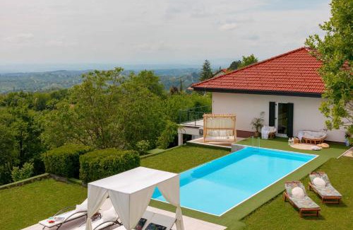 Breznik Plesivicki Villa | Villa Plešivica view - Infinity Pool & Private Spa