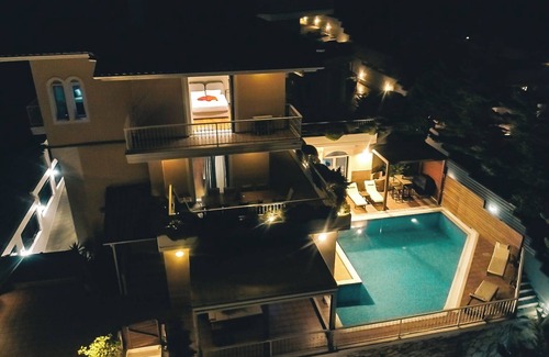 Kifisia Villa | Villa Politia Luxury Villa with a Spectacular City View