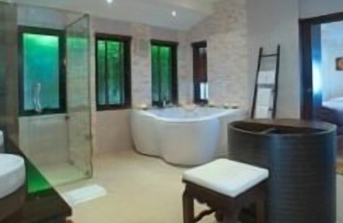 Bang Po Villa | Villa Por de Sol