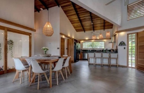 Chiguata Villa | Villa Port Vell, new home 4 BR/4 BA, pool and bar! Now with A/C