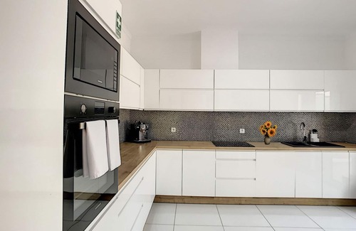 Machico House | Villa Prainha by LovelyStay