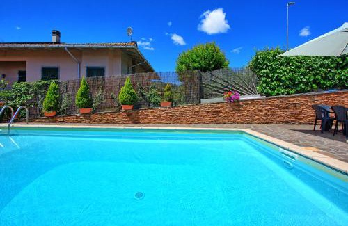 Pratovecchio Villa | Villa Pratovecchio by PosarelliVillas
