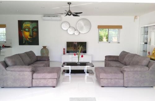 Khuekkhak Villa | Villa privée avec piscine à Khao Lak