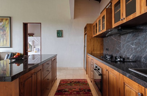 Tegal Mengkeb Villa | Villa Private Pool Sahaja 4 Surrounded by Rice Fields