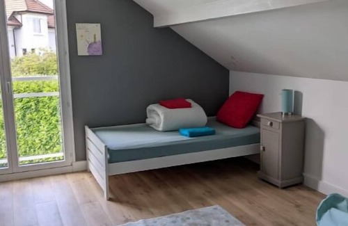 Thonon-les-Bains Villa | Villa, Proche Lac, Piscine, Jardin Clos, au Calme