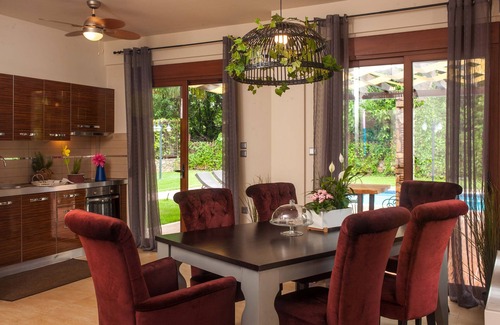Paralia Skotinis Villa | "Villa PSAMATHE" located in the magnificent OLYMPUS VILLAS Complex