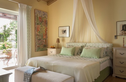 Iria Villa | Villa Pueblo