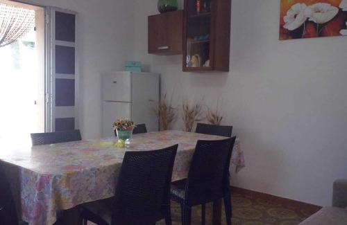 Padula Fede Villa | VILLA PUNTAGROSSA1 TORRE LAPILLO /P. TA HAM (BARONBEACH; TOGOBAY) to 300mt from