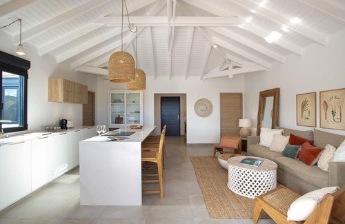 Bellevue Villa | Villa Pure - Luxury beachfront villa with private pool and amazing sea views