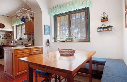 Santarem Villa | Villa 'Quinta Centieira-Scalab Wine Estate' with Mountain View, Wi-Fi and Air Conditioning