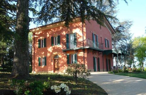 Castel San Pietro Terme Apartment | Villa Resta - Depandance