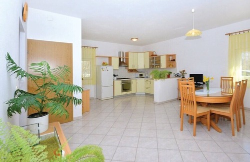 Dugopolje Villa | Villa Radosevic near Split, heated pool