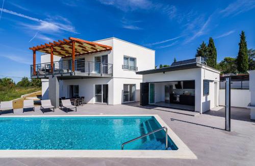 Diklo Villa | Villa Rampada