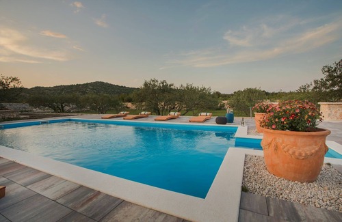 Vodice Villa | Villa Red Hacienda with Pool