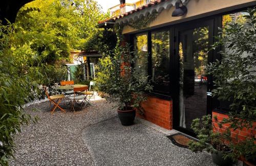 Faubourg Saint-Jacques Apartment | VILLA RENEE