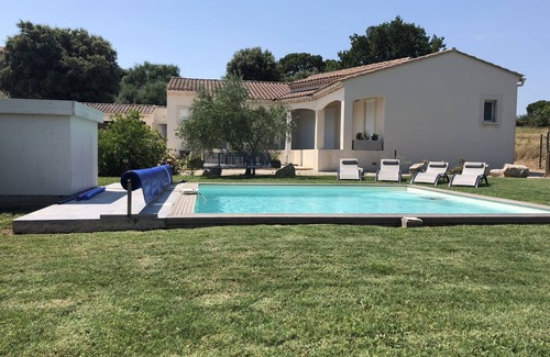 Bedarrides Villa | Villa rental near Orange, Avignon, Isle sur la Sorgue