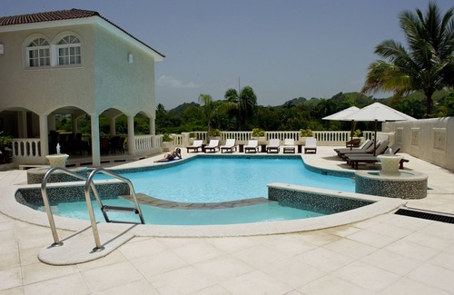 Cofresi Villa | Villa rental rates reduced for January, February, and March 2026.
