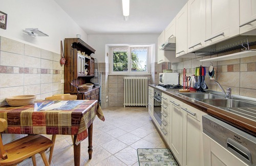 Lanzo d'Intelvi Villa | Villa 'Residenza Ai Noci' with Mountain View, Private Terrace and Wi-Fi
