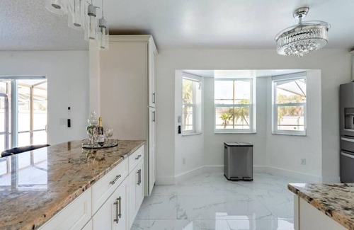Buena Ventura Lakes House | Villa Resort Club w/FREE Heated Private Pool!